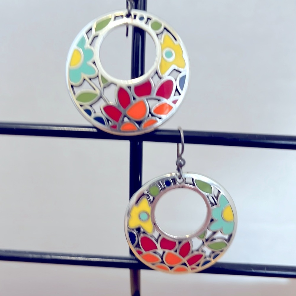 Enamel silver floral design earring